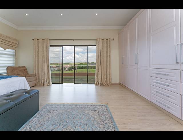4 BEDROOM HOUSE FOR SALE IN BLUE VALLEY GOLF ESTATE
